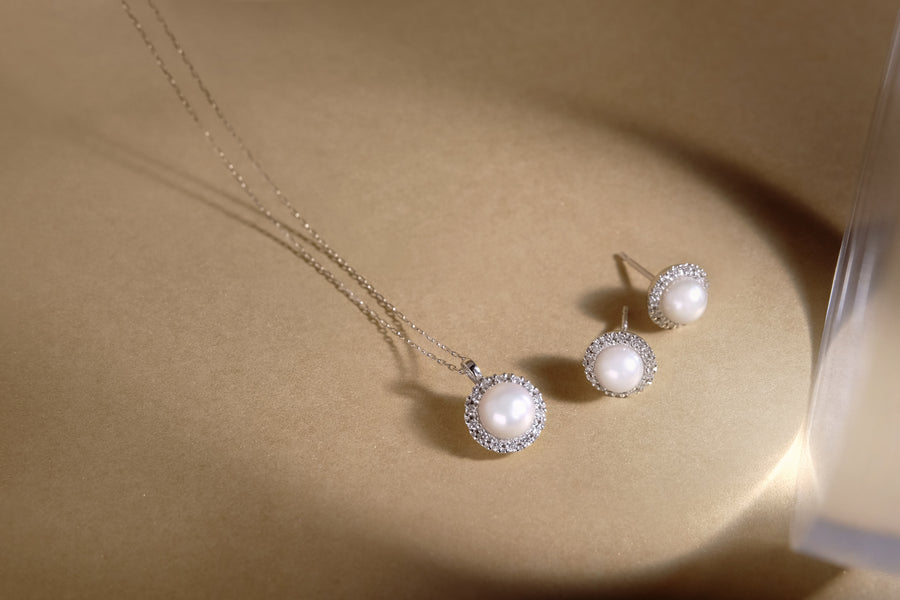 TSUKINOKASA Necklace